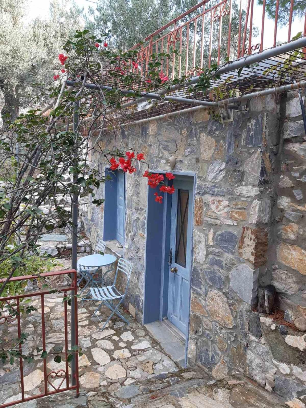 Δωμάτια Κόκκινος Πύργος Plomari Buitenkant foto