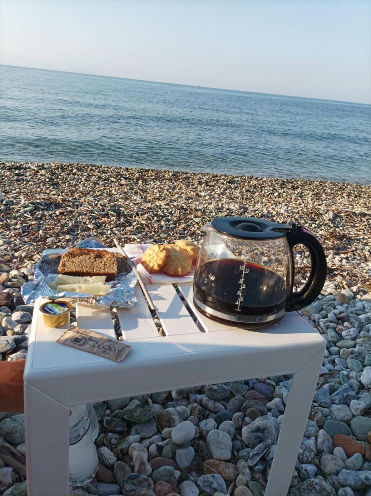 Δωμάτια Κόκκινος Πύργος Plomari Buitenkant foto