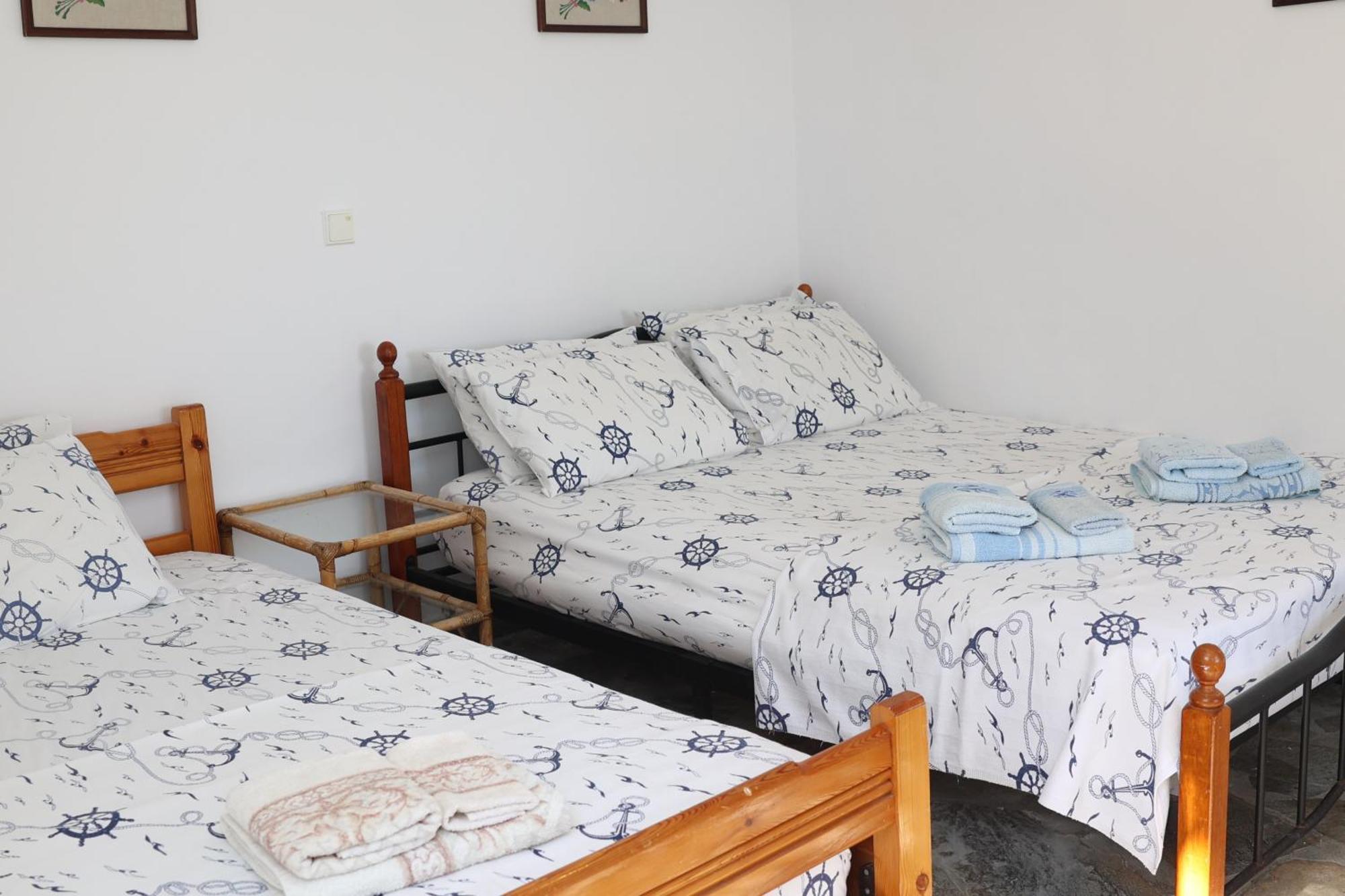 Δωμάτια Κόκκινος Πύργος Plomari Buitenkant foto